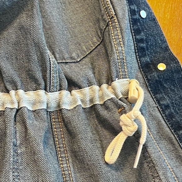 GAP NWT Long Oversized Cinched Waist Denim Jacket - Large - Picture 8 of 11